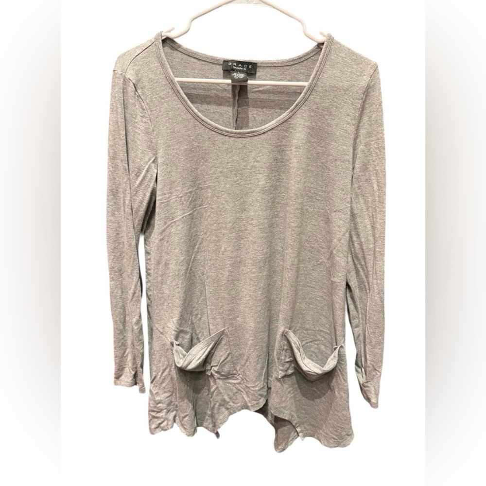 Gray Long Sleeve Women's Top with pockets LARGE